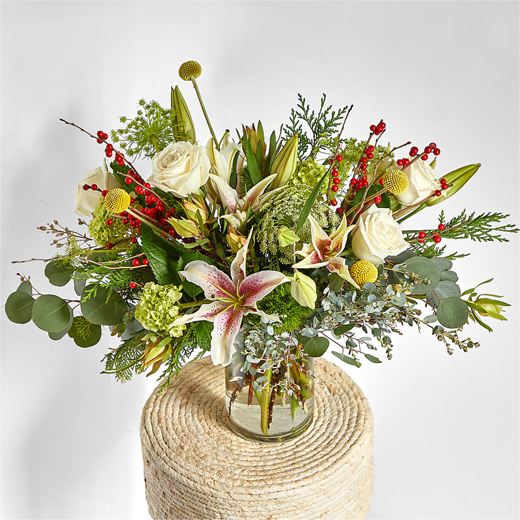 Berry & Bright Bouquet – MCKNIGHT'S FLOWERSHOPPE INC., Peterborough ON