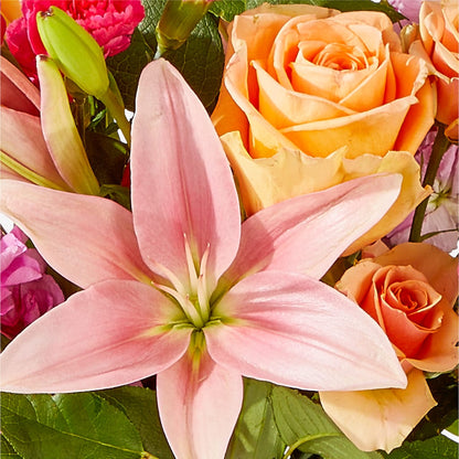 Bisous Bouquet – MCKNIGHT'S FLOWERSHOPPE INC., Peterborough ON