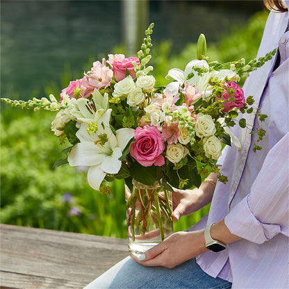Fondly Bouquet – MCKNIGHT'S FLOWERSHOPPE INC., Peterborough ON
