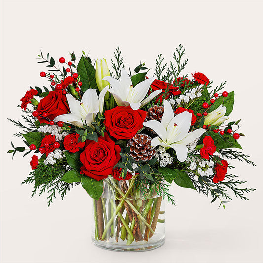 Best in Snow Bouquet – MCKNIGHT'S FLOWERSHOPPE INC., Peterborough ON