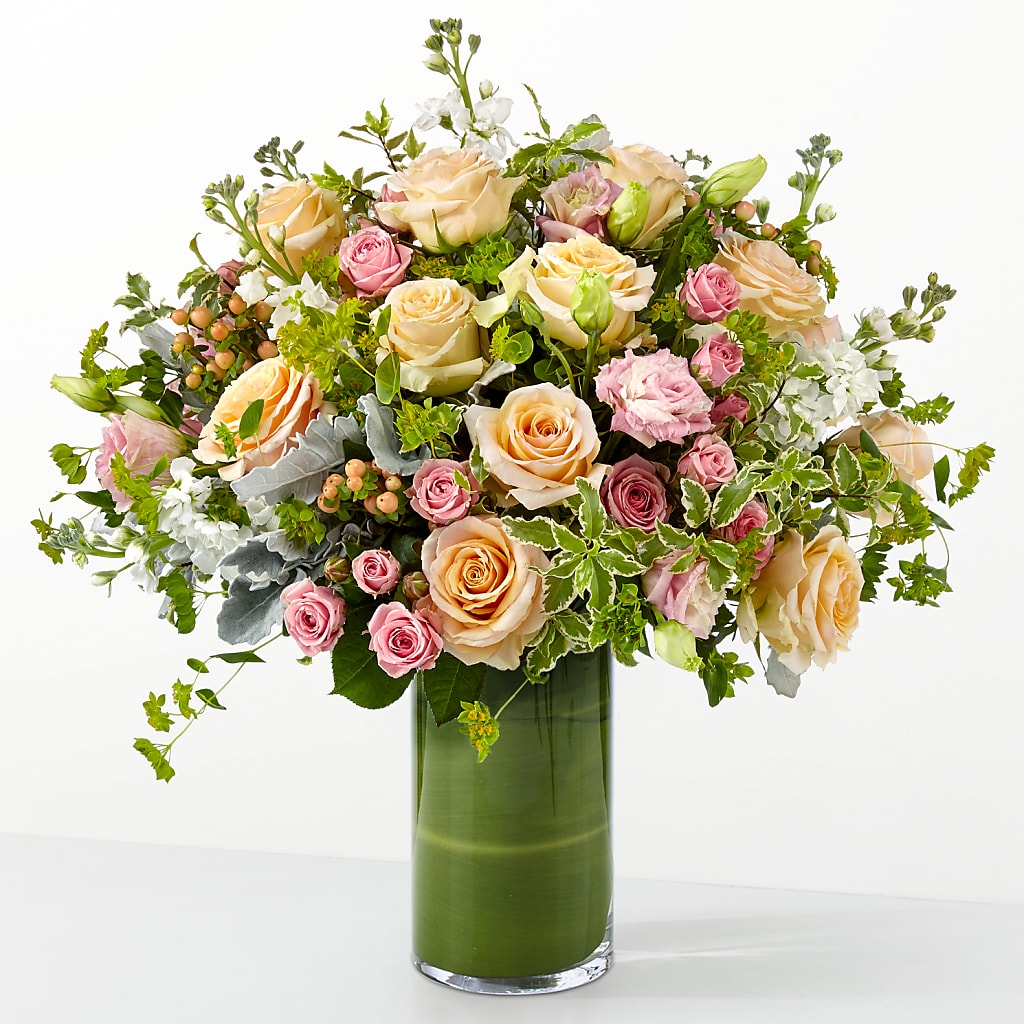The Glamour Shot – MCKNIGHT'S FLOWERSHOPPE INC., Peterborough ON