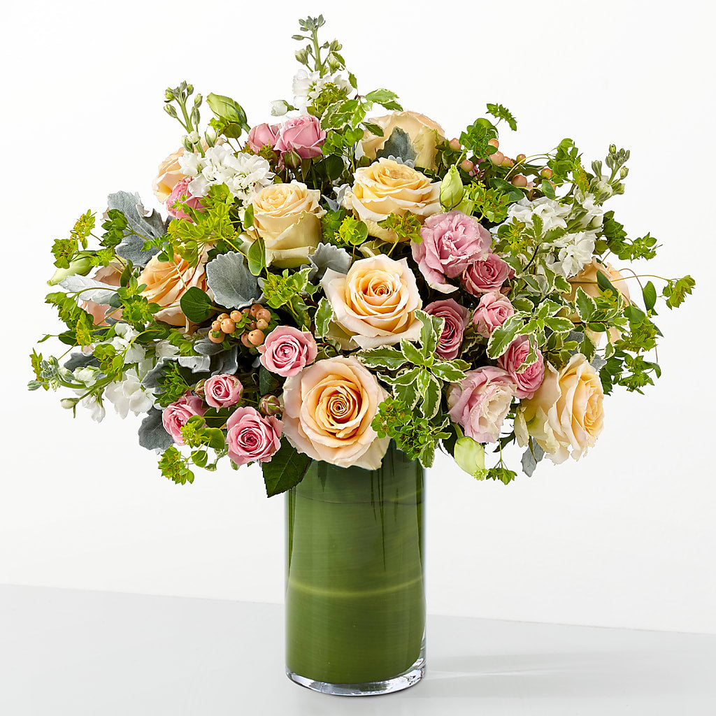 The Glamour Shot – MCKNIGHT'S FLOWERSHOPPE INC., Peterborough ON